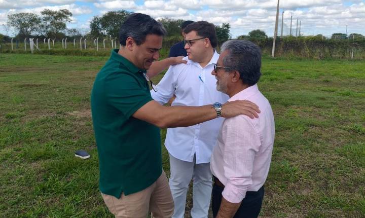 Deputado Federal Maurício Neves é recebido por autoridades em Castilho (SP)