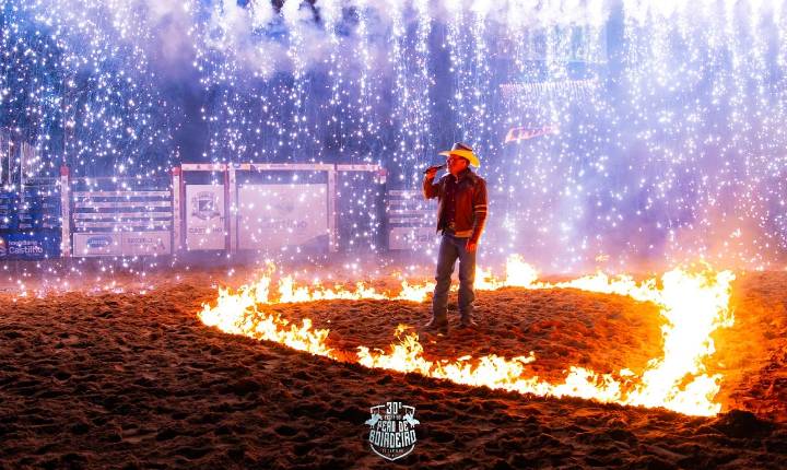Festa do Peão de Castilho (SP) se consolida com shows, rodeio e valorização local