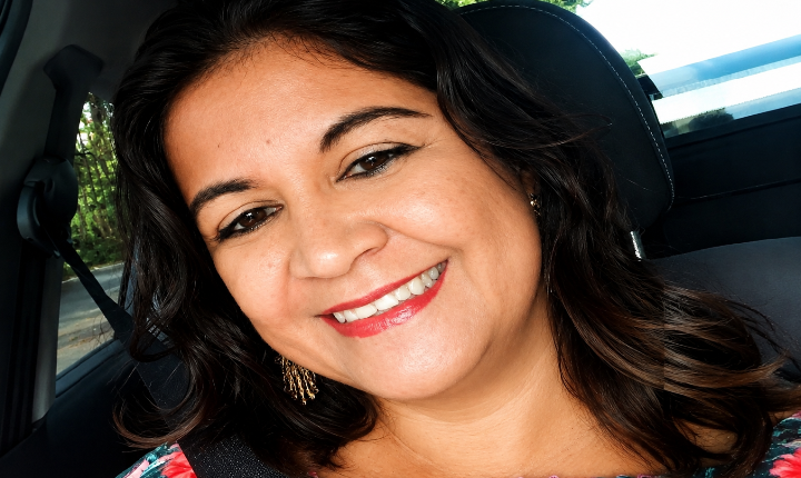 Mulher morre após cair da moto do filho, próximo a praça do pedágio em Castilho (SP) 