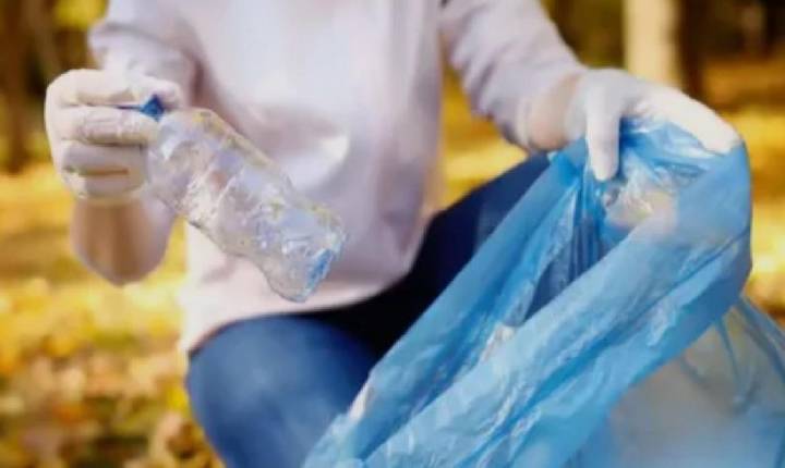 Secretaria de Meio Ambiente orienta uso correto do saco azul para coleta seletiva em Castilho (SP)