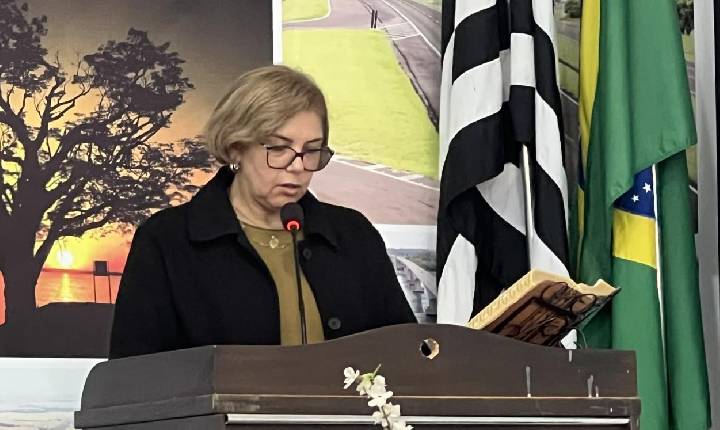 Valéria solicita informações sobre pagamento de incentivo adicional aos Agentes de Saúde em Castilho (SP)