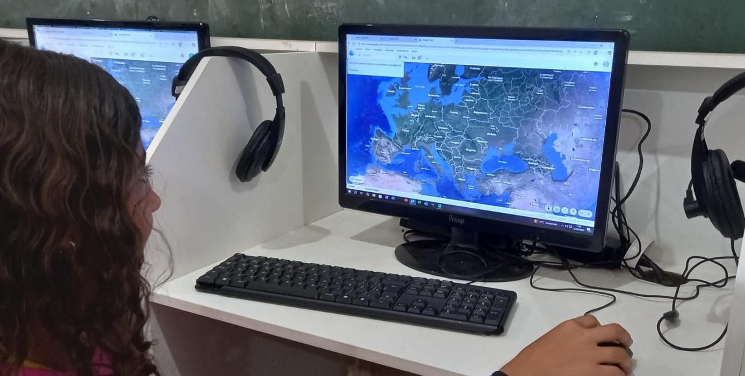 Alunos do 6º ano da Escola “Maria Dauria” conhecem Castilho e o mundo da tecnologia