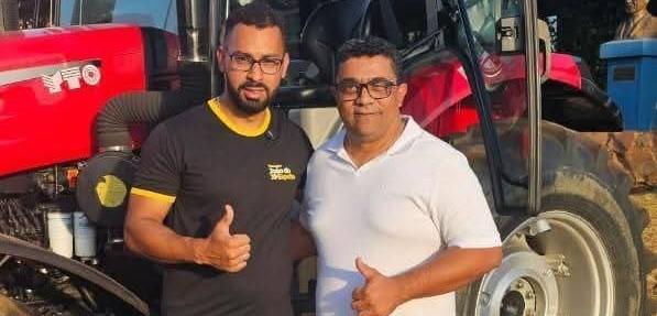 Itamar e João do Espeto conquistam trator para atender os produtores rurais de Castilho (SP)  