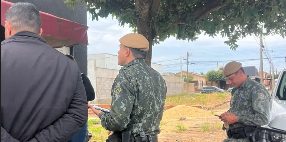 Mulher é presa e multada após maltratar o cachorro em Andradina