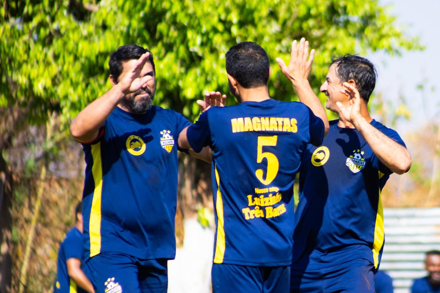 Confiram os resultados dos jogos deste domingo (28) do Campeonato Quarentão de Futebol Society em Castilho (SP)