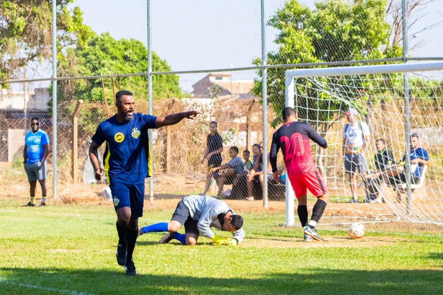 Neste domingo (28) dois jogos abrem a 3ª rodada do Quarentão de Futebol Society em Castilho (SP)