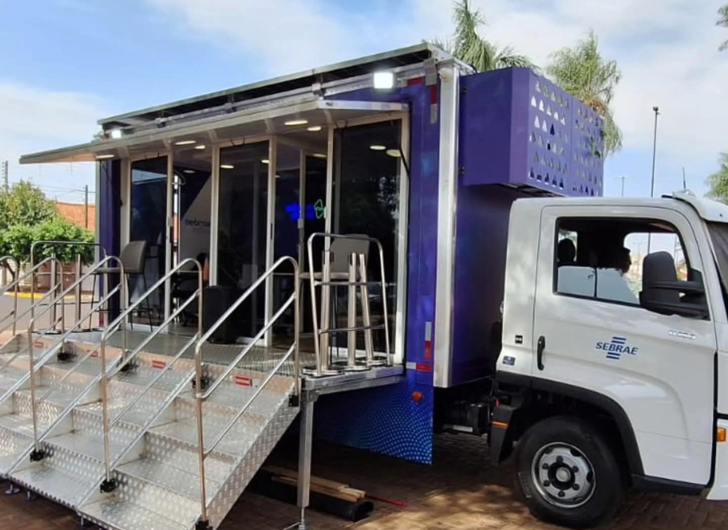 Castilhenses aproveitam Sebrae Móvel para abrir novas empresas na cidade