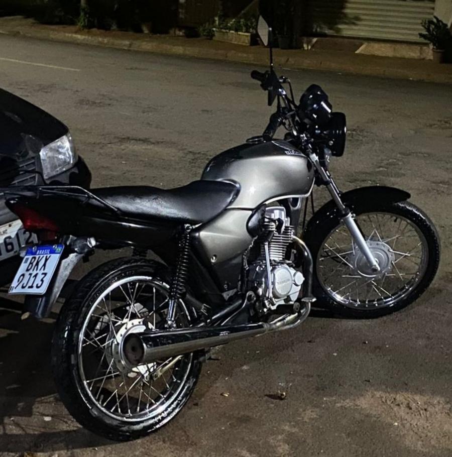 Moto é furtada, próximo ao Bar do Gringo e a Arena do Peixe em Andradina (SP)