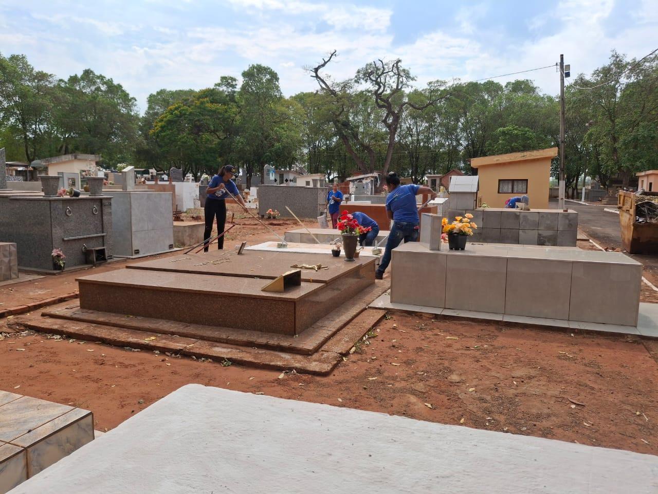 Quarta-feira (29) é o último dia para pintura ou reforma em túmulos no Campo Santo em Castilho (SP)