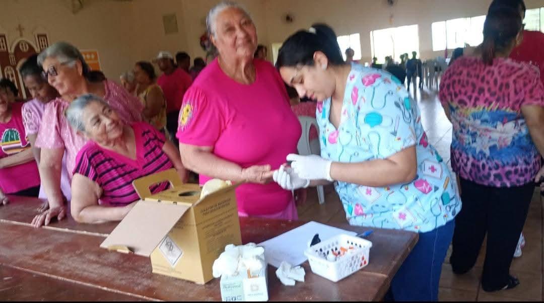Grupo Reviver- Melhor Idade de Castilho (SP) encerrou Outubro Rosa com palestra especial 
