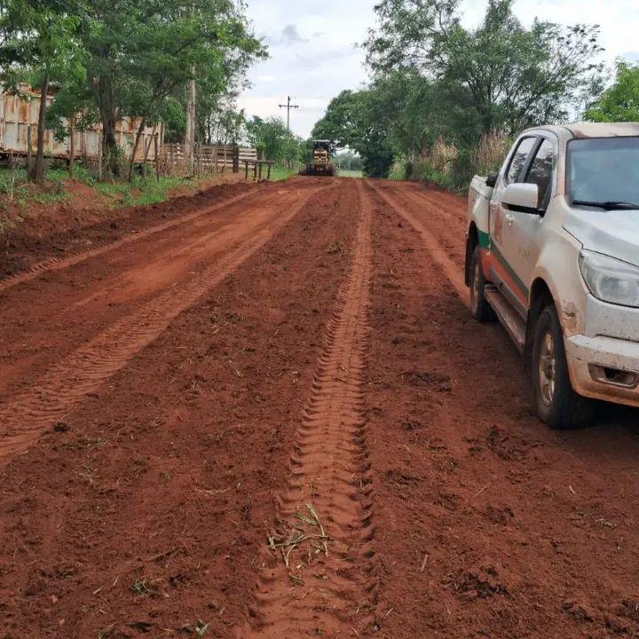Mesmo com extensas quilometragens de estradas rurais, prefeitura de Castilho (SP) investe em melhorias e acessibilidade para os moradores