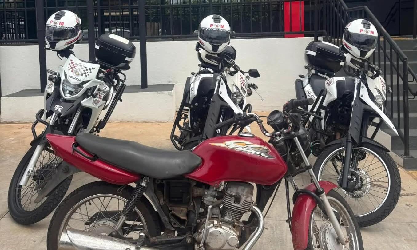 Moto furtada é recuperada pela Rocam e mulher é detida por receptação em Andradina (SP)