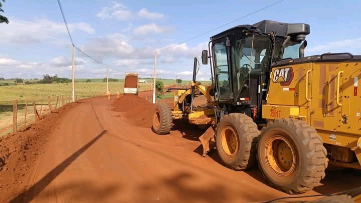 Obras do asfalto entre Castilho, Paranápolis e Andradina seguem avançando 