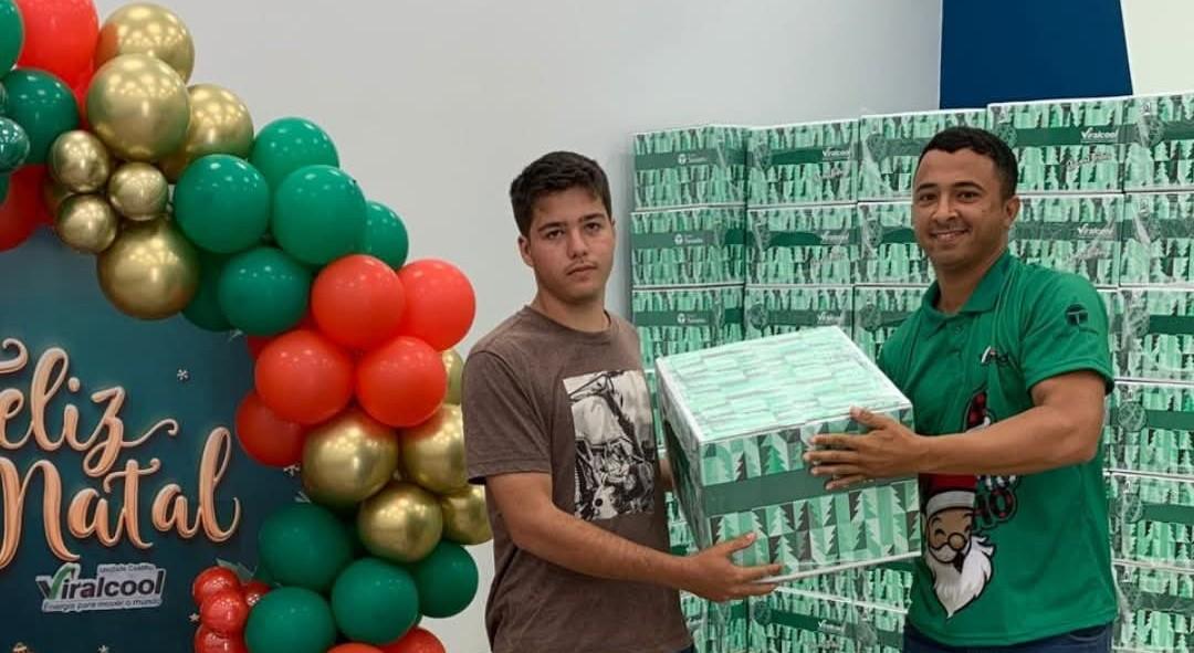 Valorização: Viralcool Castilho entrega cestas de Natal aos colaboradores e kits especiais para as crianças 