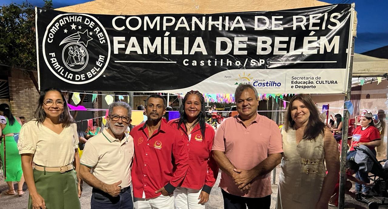 Companhia de Reis Família de Belém comemora chegada da bandeira com mais uma grande festa em Castilho (SP)