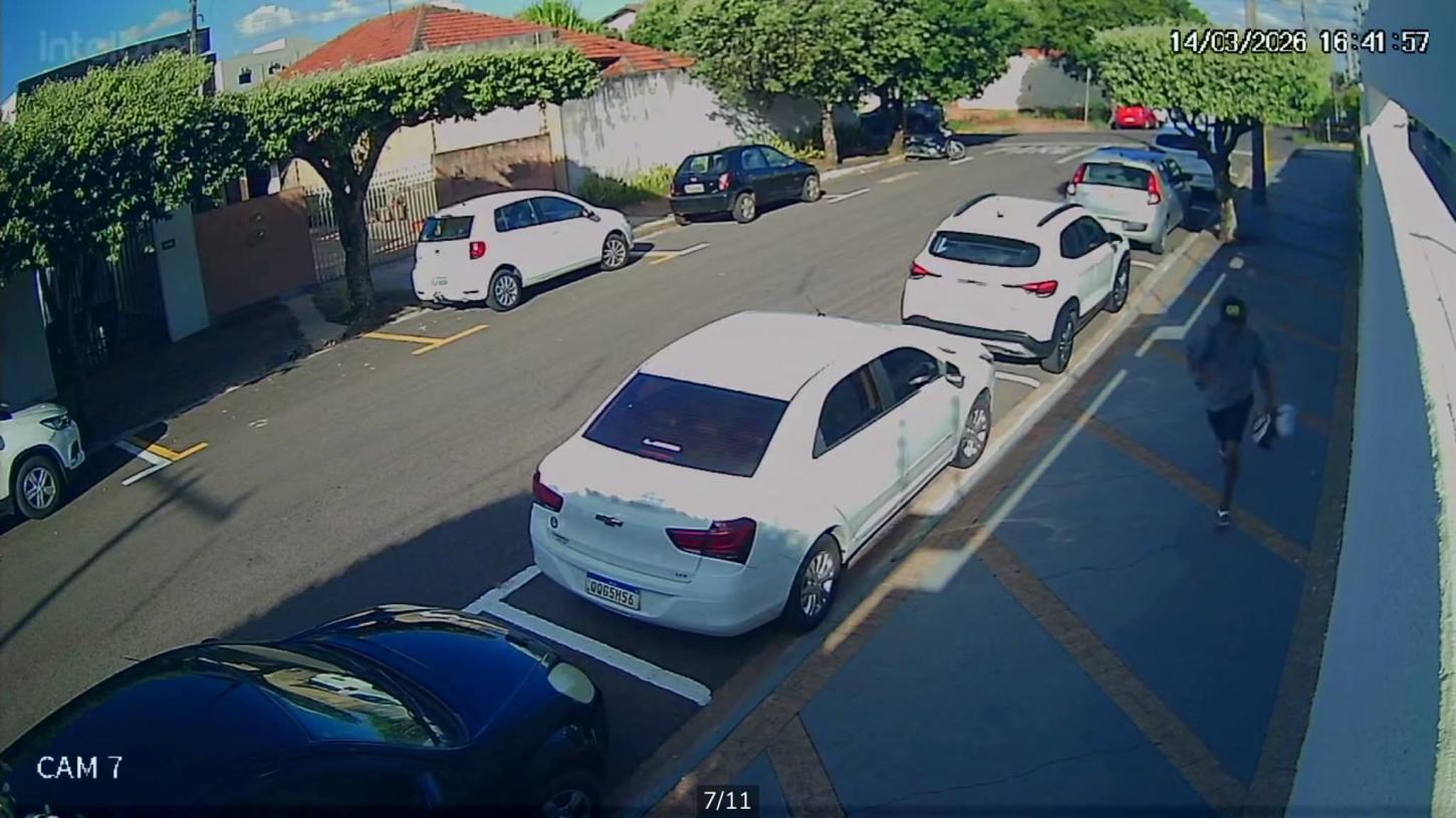Vereadora de Andradina, Elaine Vogel tem vidro de carro quebrado e bolsa com cartões e documentos furtados