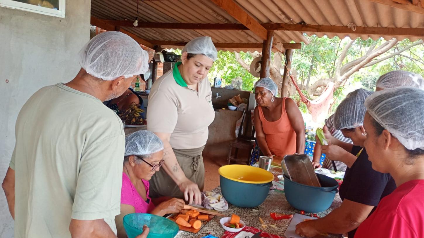 Assentamento Morada do Sol em Castilho (SP) recebe capacitação em Temperos Caseiros