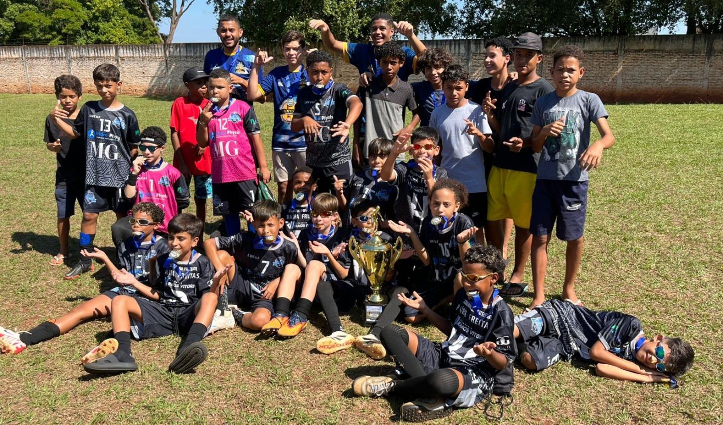 Conveniência Lopes é campeã do Campeonato de Verão Regional de Futebol Society Sub-11