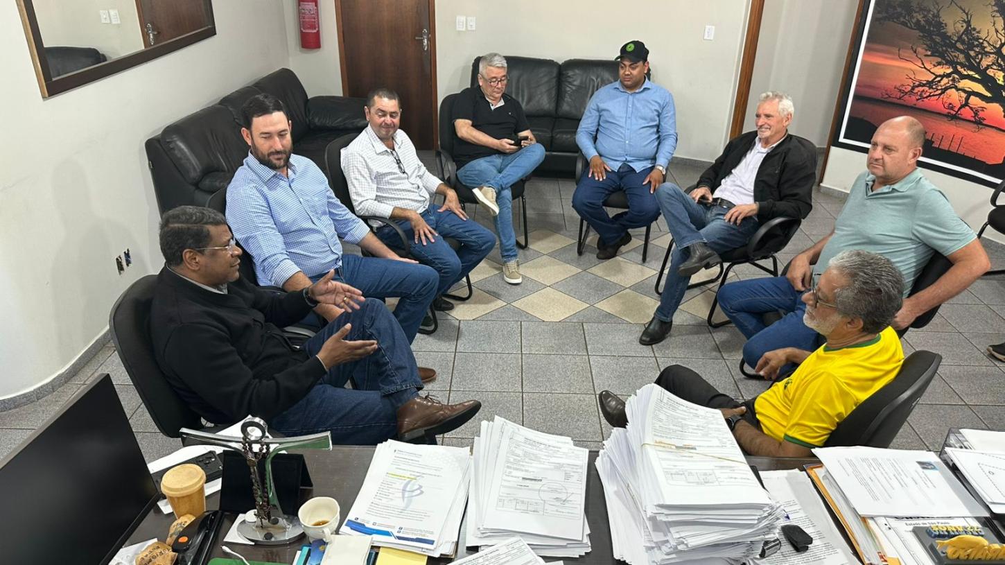 Conquista da primeira máquina de poda de Urucum é destaque em Castilho (SP)