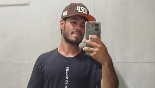 Jovem de 20 anos morre após colidir moto contra gado em rodovia de Tupi Paulista (SP)