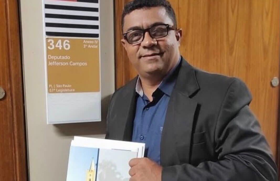 Itamar destina recurso de R$ 21 mil para obra do campo de futebol no Assentamento Pendengo em Castilho (SP)