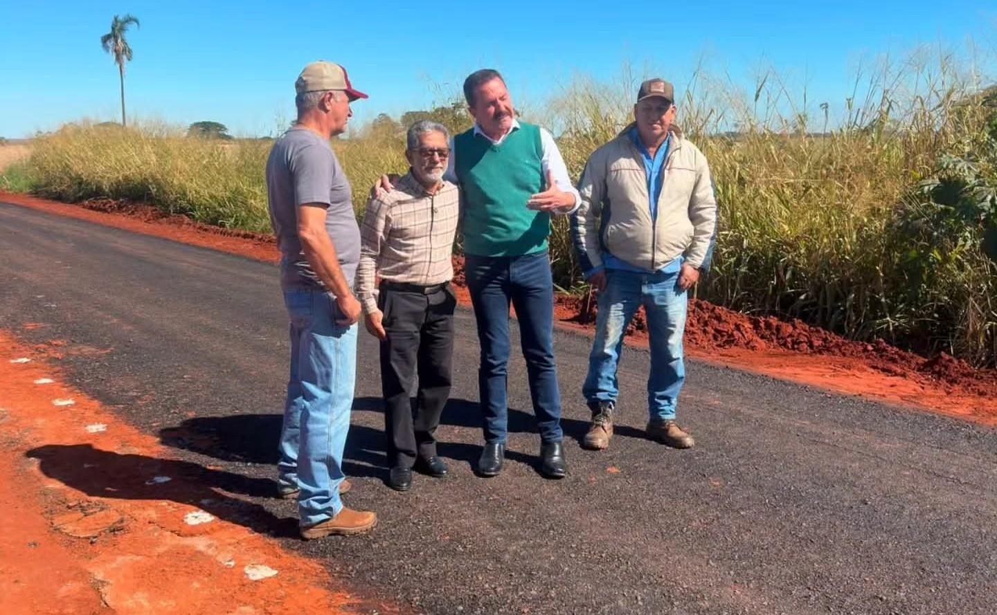 Paulo Boaventura e Governador Tarcísio anunciam retomada da pavimentação entre Castilho e Paranápolis