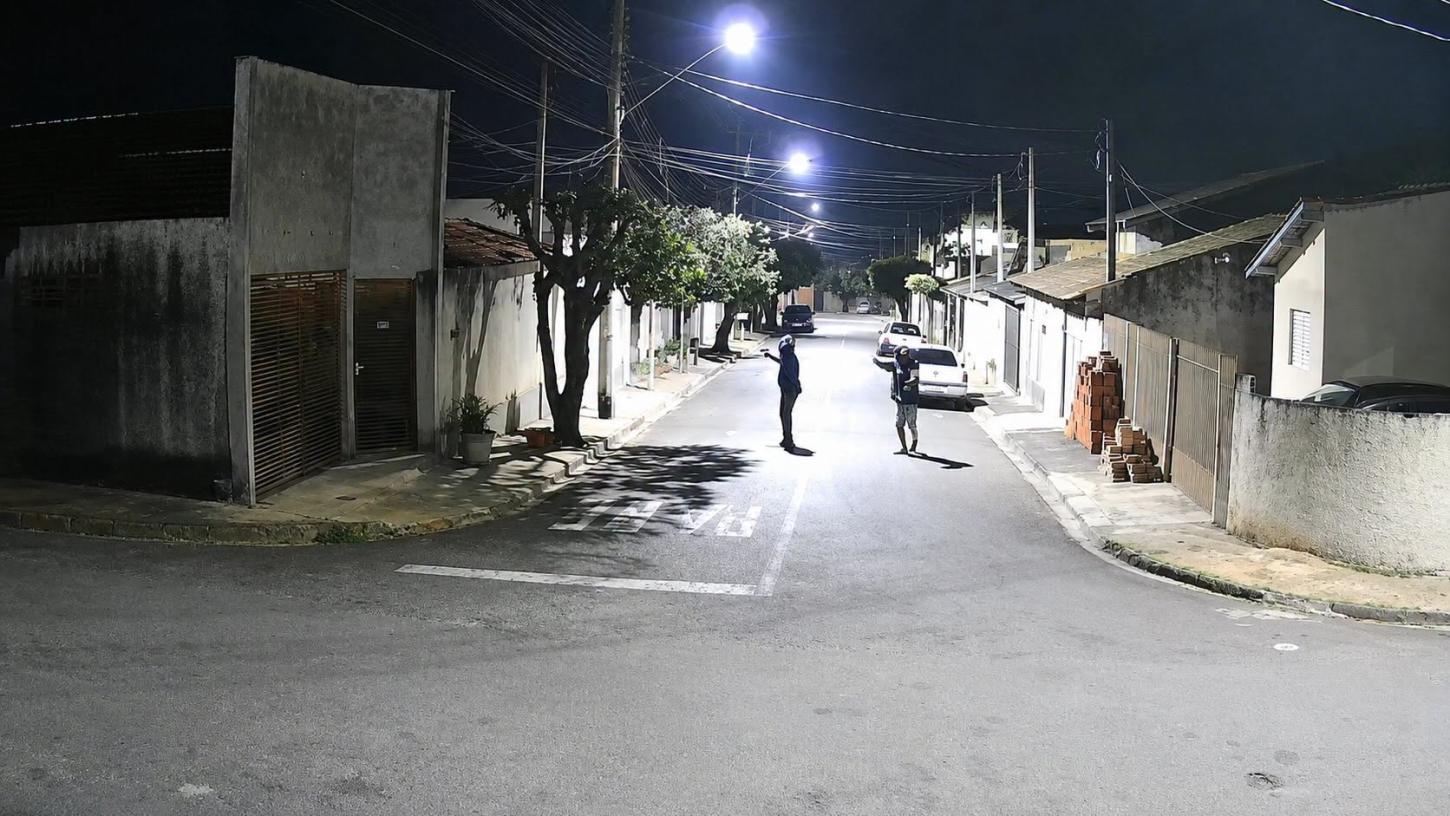 Tiroteio durante a madrugada assusta moradores do bairro Barbarotto, em Andradina (SP)