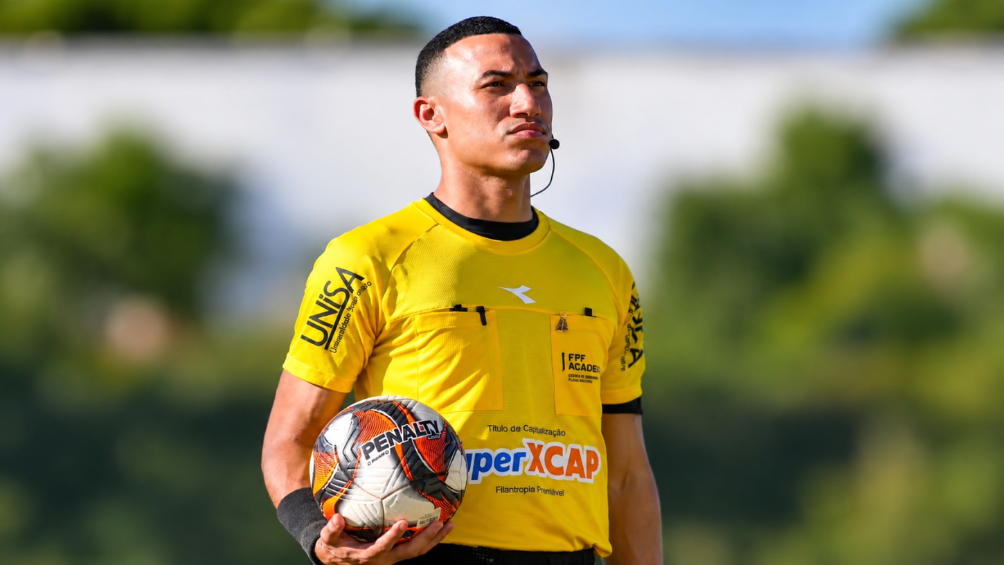 Jovem castilhense Renan Vinícius se forma na melhor escola de árbitros do Brasil